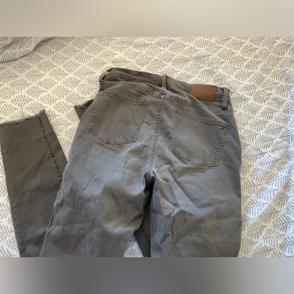 Madewell 9” high rise skinny jeans - Picture 5 of 5